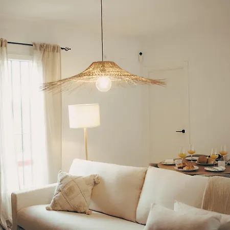 Gaia House - Exclusive & Free Parking *