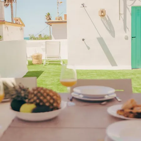 Gaia House - Exclusive & Free Parking *