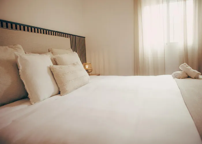 Gaia House - Exclusive & Free Parking * كونيل ذي لا فرونتيرا