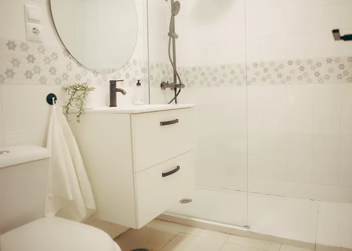 بيت للعطل Gaia House - Exclusive & Free Parking *